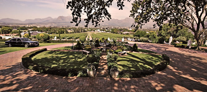 Le Joubert / ABOUT US